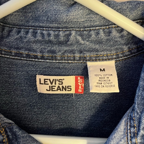 VINTAGE LEVI’S Denim Jacket, size Mens Medium - Picture 5 of 5